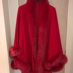Beautiful genuine fox fur long cape perfect condition