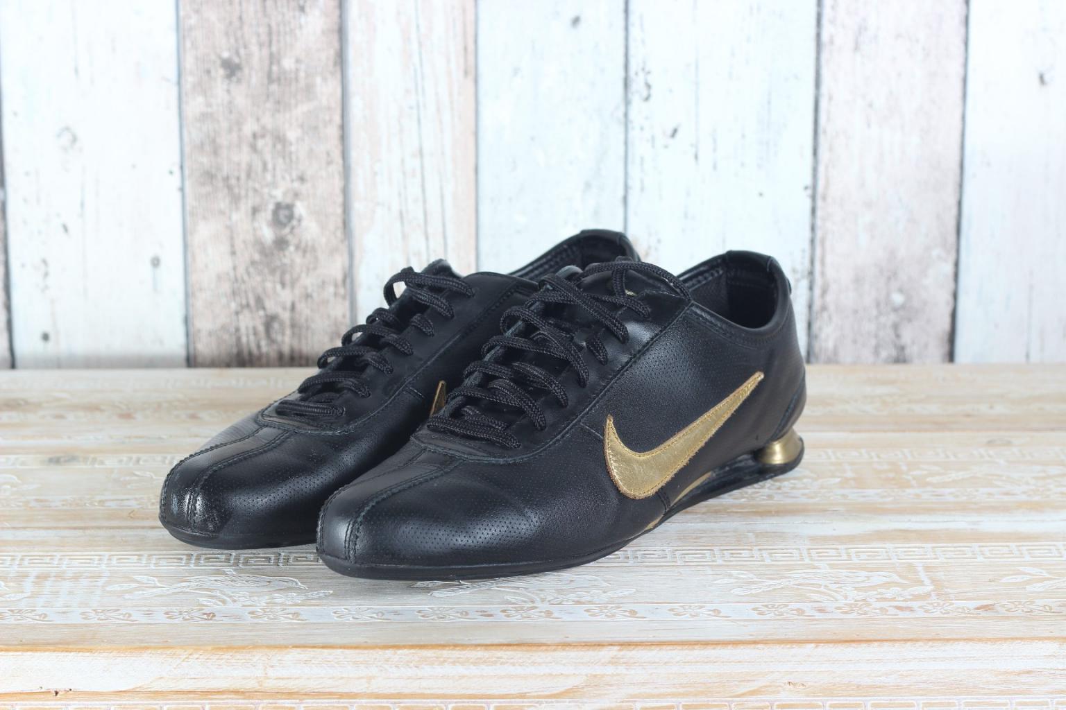 Nike shox cheap rivalry schwarz