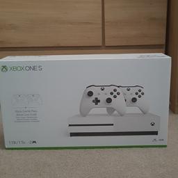 Brand new and sealed
Can post for an extra £10
2 Controllers
Xbox one s
1TB storage
4K Capable
Have state of decay 2 ultimate brand new and sealed and could add it to the console for only £15