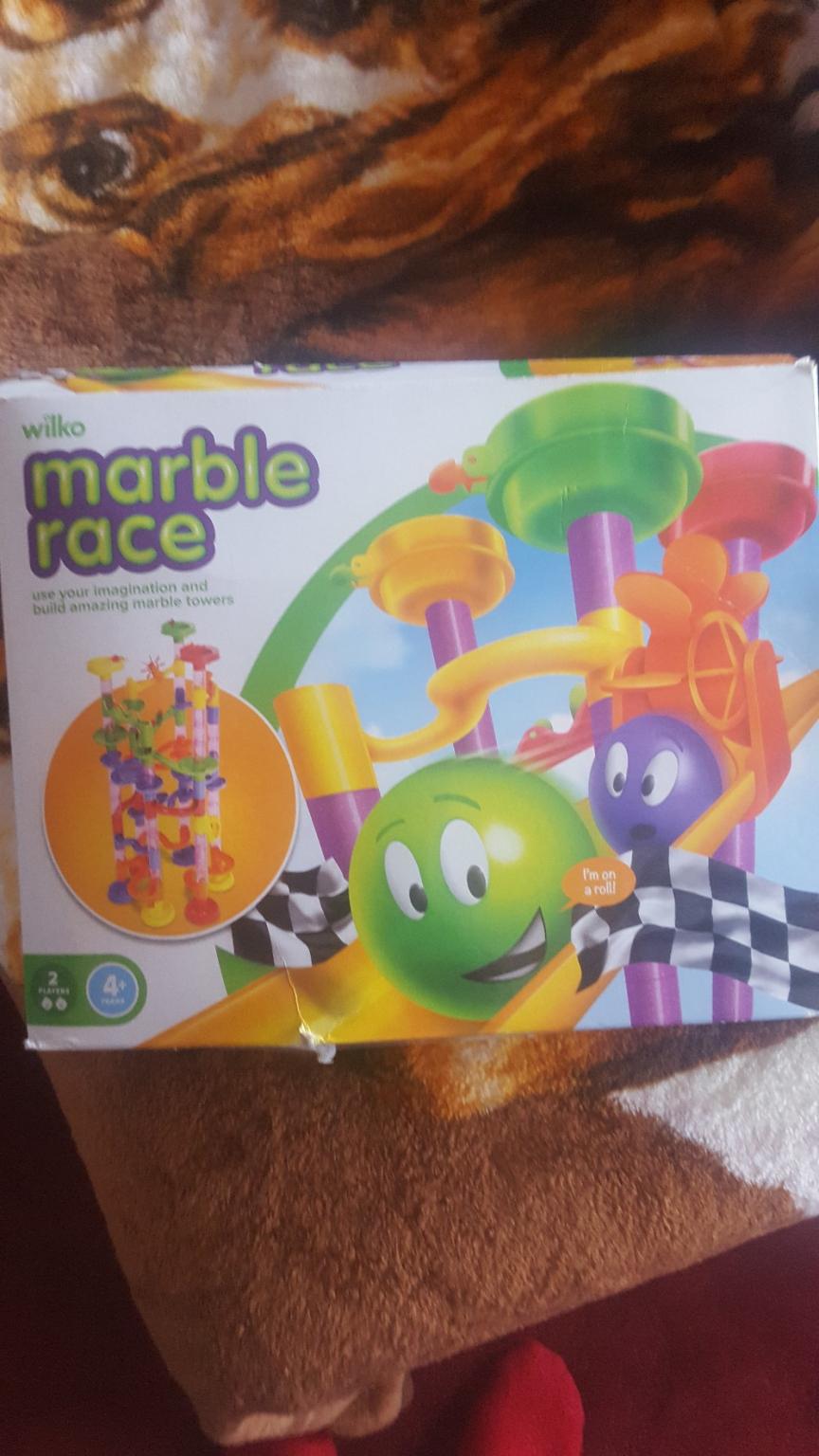 marvel race game used but in good condition in B32 Birmingham für 4,00