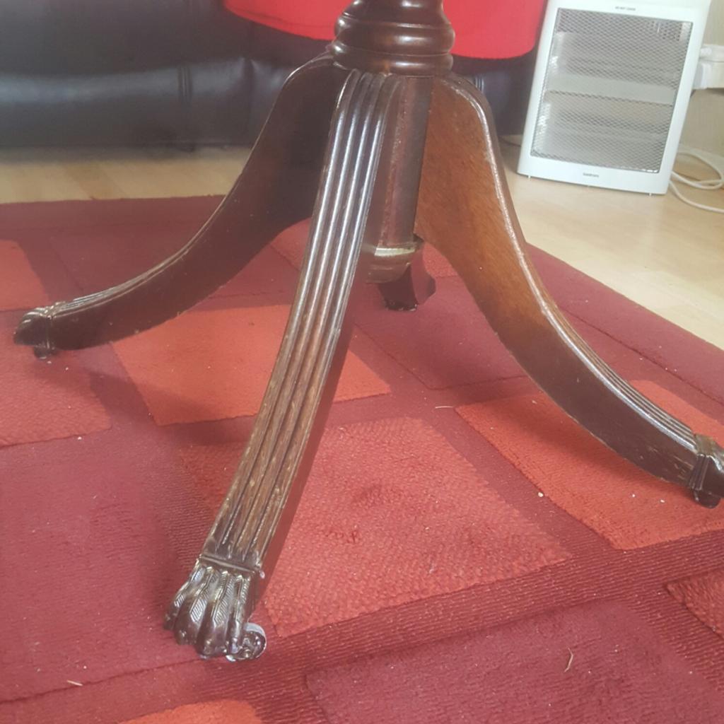 ANTIQUE STYLE COFFEE TABLE in HA6 Hillingdon for £10.00 for sale Shpock
