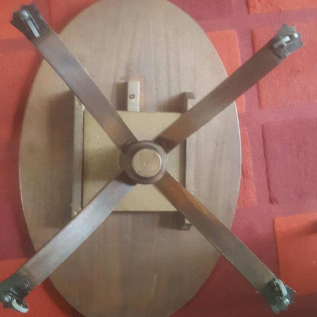 ANTIQUE STYLE COFFEE TABLE in HA6 Hillingdon for £10.00 for sale Shpock