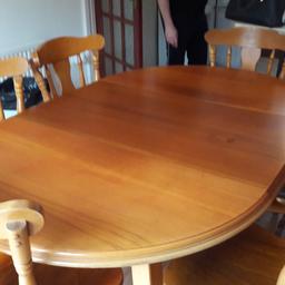 High End Quality Extending Table with
6 chairs. Excellent Condition. Will deliver
love calls for cost of fuel