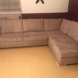 Couch taupe färbig
2,75m x 1,95m
93cm breit