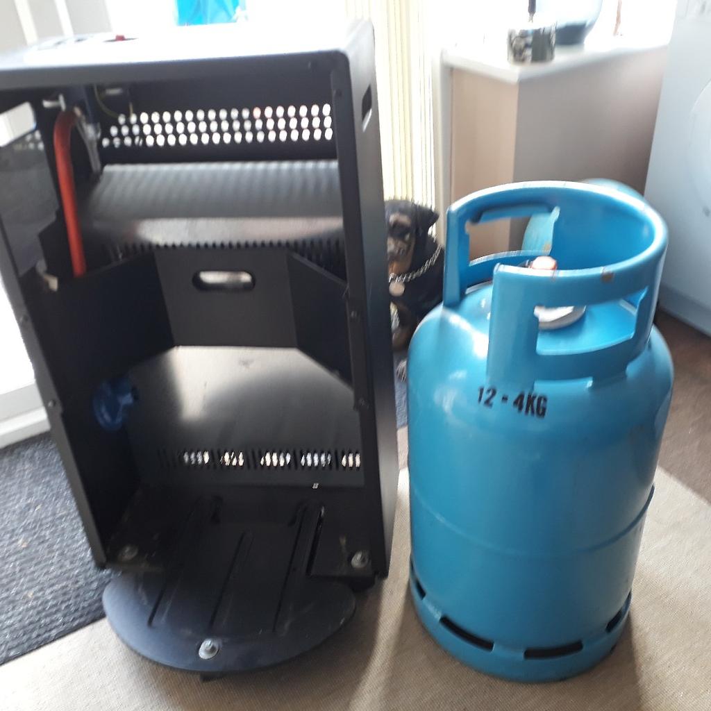 calor gas heater with empty gas canister in B65 Sandwell for £60.00 for