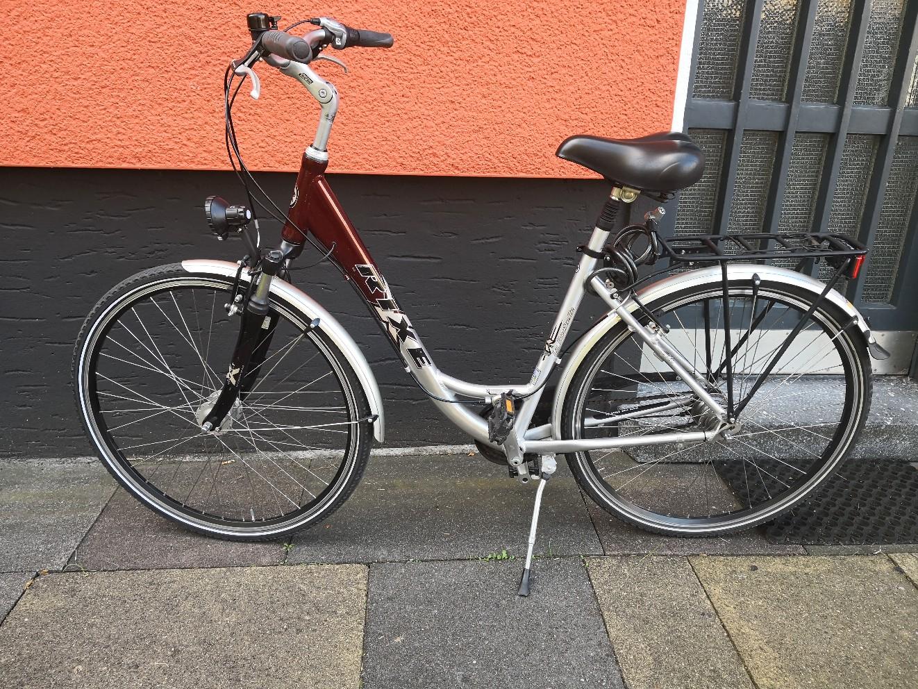 beleuchtung fahrradhelm Overade LUM, ein leistungsstarker Fahrradhelm und Elektrorollerlicht main image 0