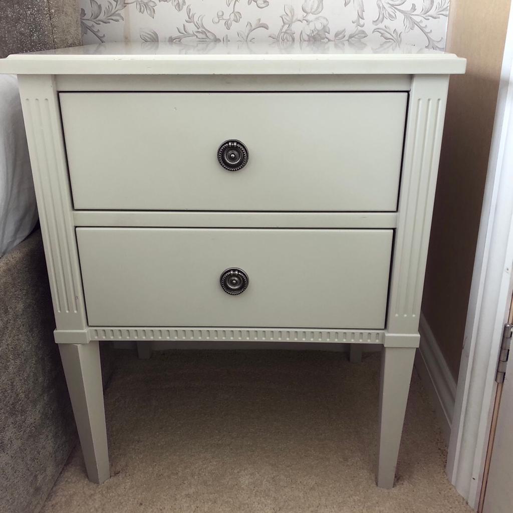 Laura Ashley Eleanor bedside table in Wychavon für £ 45,00 zum Verkauf