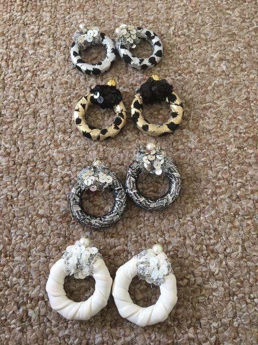 Buy & Sell Lancashire Blackpool - Photos for Earrings four sets for pierced ears