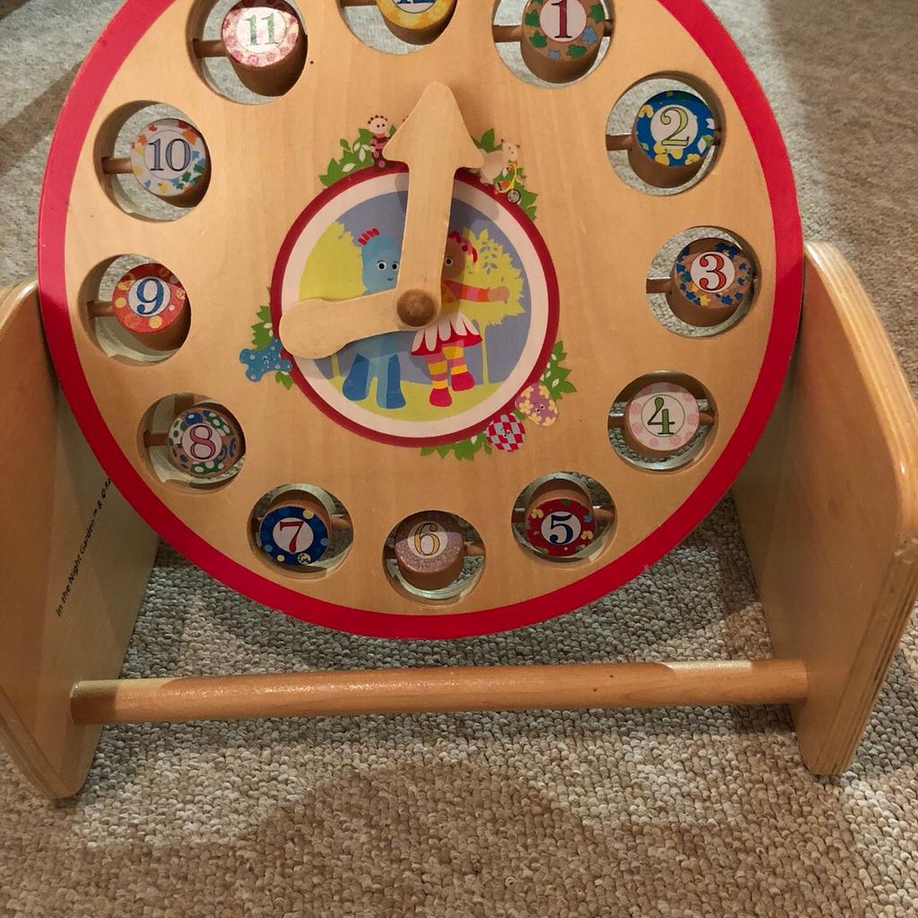 In the night garden wooden clock toy in PR4 Lancashire für £ 7,00 zum Verkauf Shpock AT