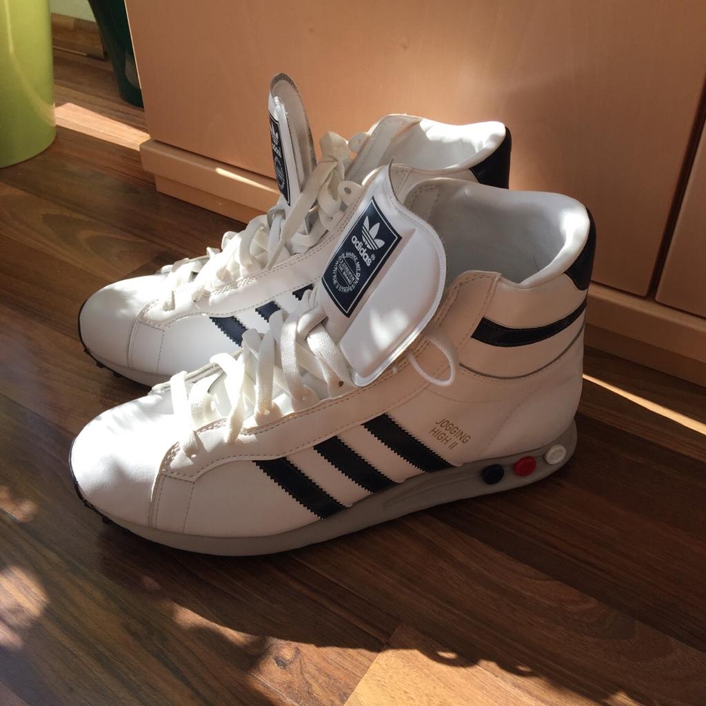 Adidas Jogging Gr. 43 US 9 1/2 Neu! 80er in 9991 Gödnach für € zum Shpock AT