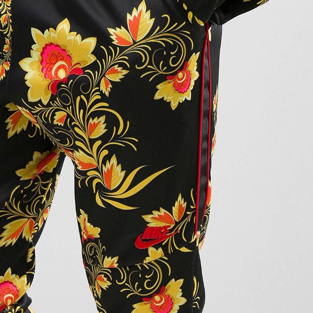 Nike sale floral tracksuit