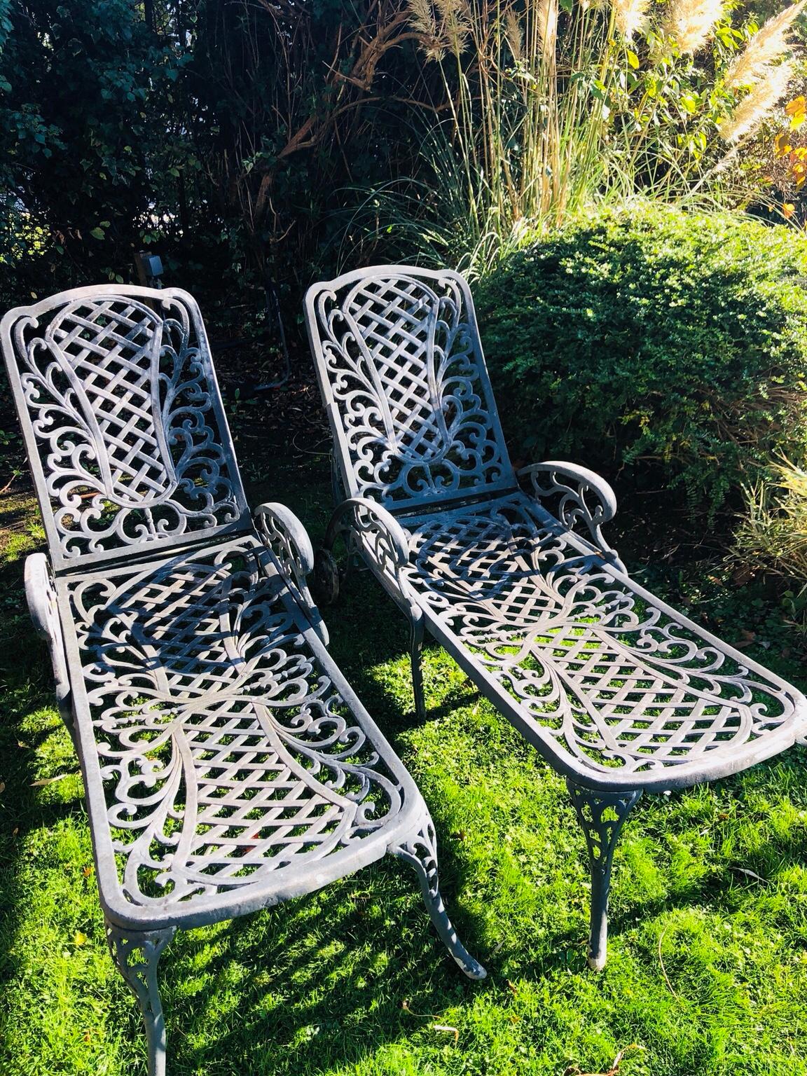 Cast iron lounger hot sale