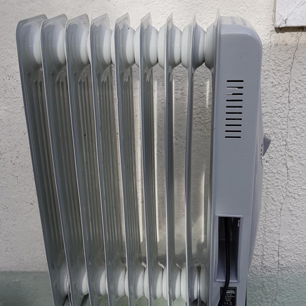 Dunelm 9 Fin Oil Filled Radiator heater in LE3 Leicester for £25.00 for