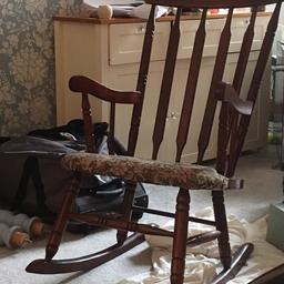 Rocking chair with tapestry, some
Scruffs on back are pics 