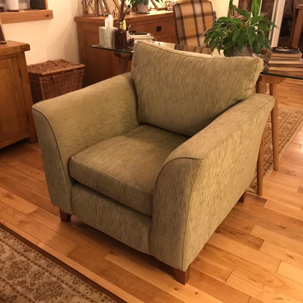 2 x Green Sofa Chairs in NN15 Kettering für 60,00 £ zum Verkauf Shpock DE