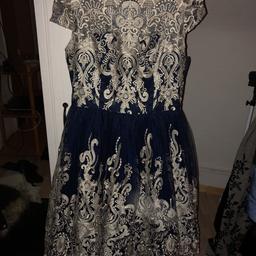 Blau silbernes Kleid
Wurde nur einmal getragen.
In einem sehr gutem Zustand
Neupreis 105€
Ich verkaufe es für 55€ Festpreis.