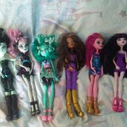 6 MONSTER HIGH DOLLS 
for 5 pounds