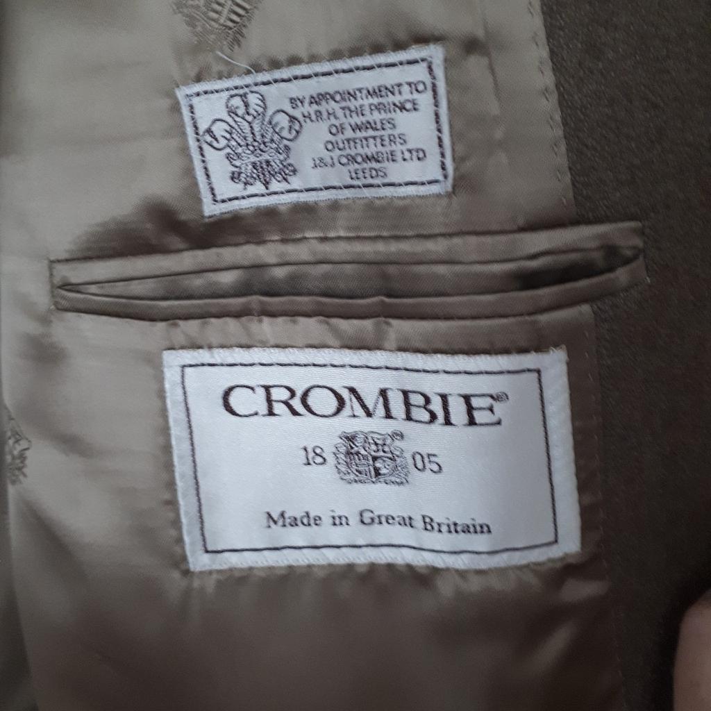 Crombie Covert Coat in Lovat Green, 44 inch in LU6 Dunstable for £300.