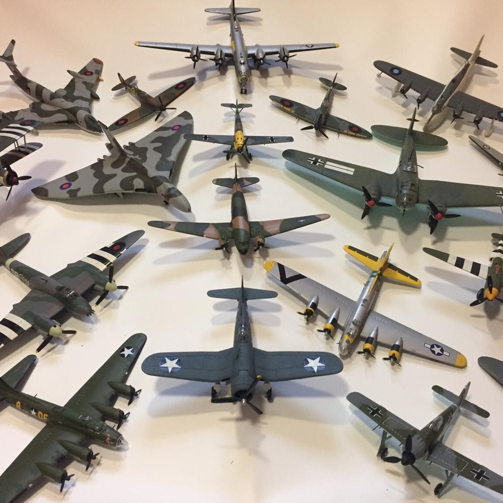 DIECAST MODEL AIRCRAFT in King's Lynn and West Norfolk für £ 10