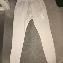 Skinny joggers 
Size small