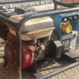genuine Honda generator.2.7 kva 
twin output.. 115v and 230.
reliable and starts great