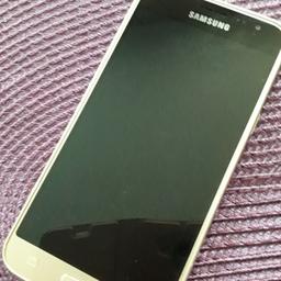 Samsung galaxy j3 in Gold
sehr guter Zustand
Versand möglich VB