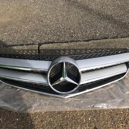 Genuine Front grill mercedes w212 w207
Like new