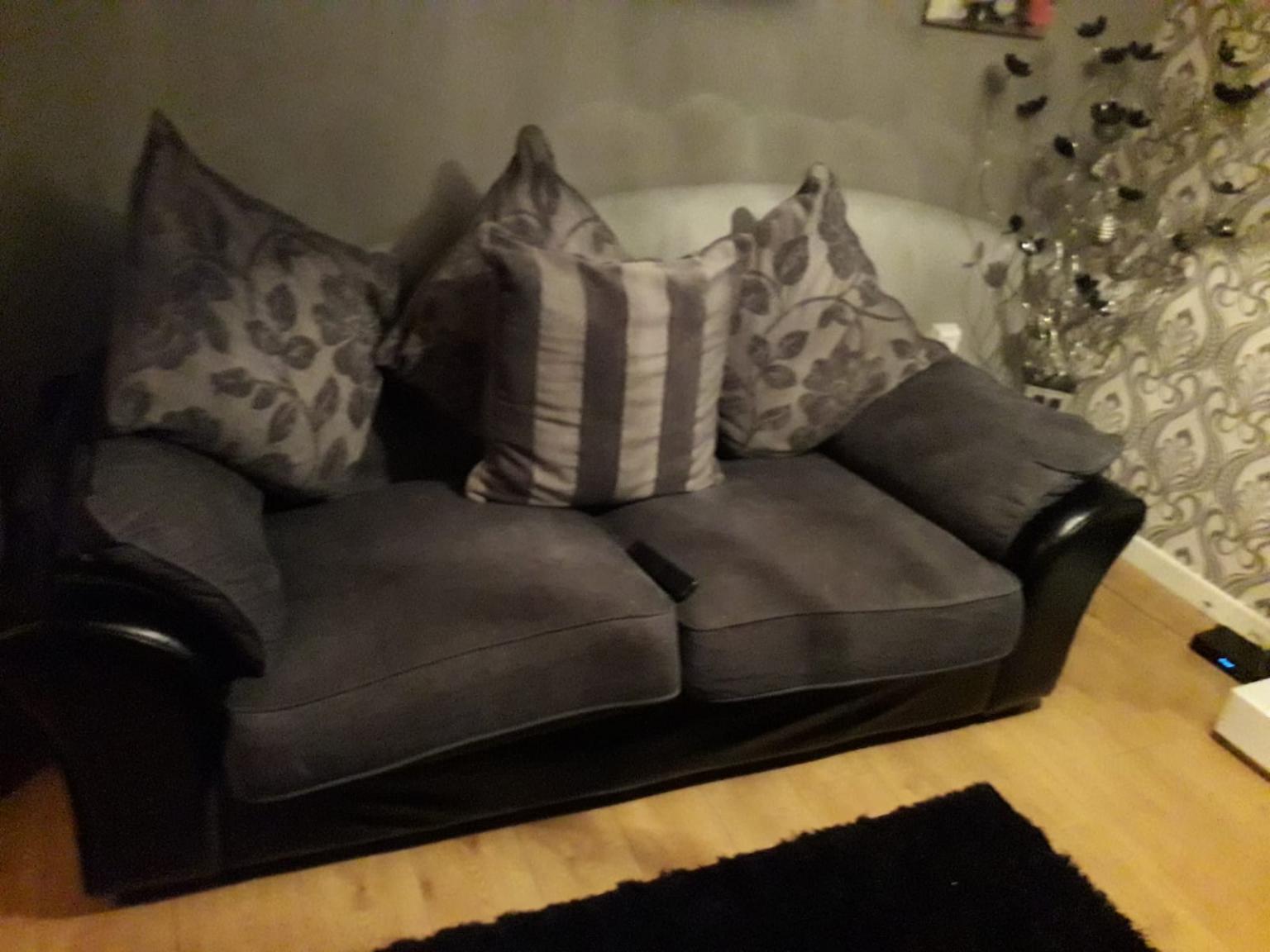 3+2 sofa in CH44 Wirral for £100.00 for sale Shpock