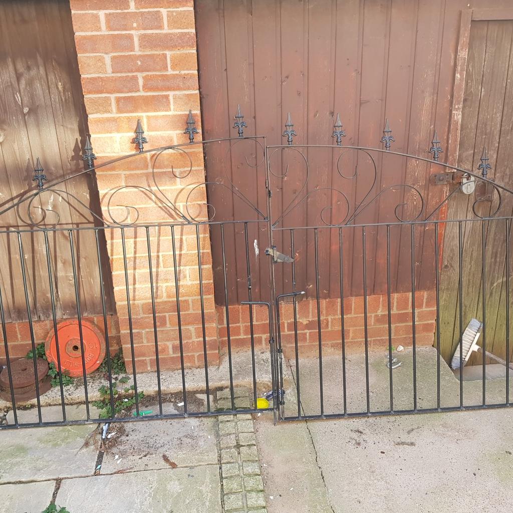 Wrought Iron Drive Gates in S66 Rotherham for £50.00 for sale Shpock