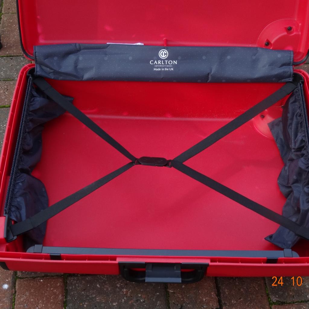Carlton "Airtec" suitcase. in PE1 Peterborough for £20.00 for sale Shpock