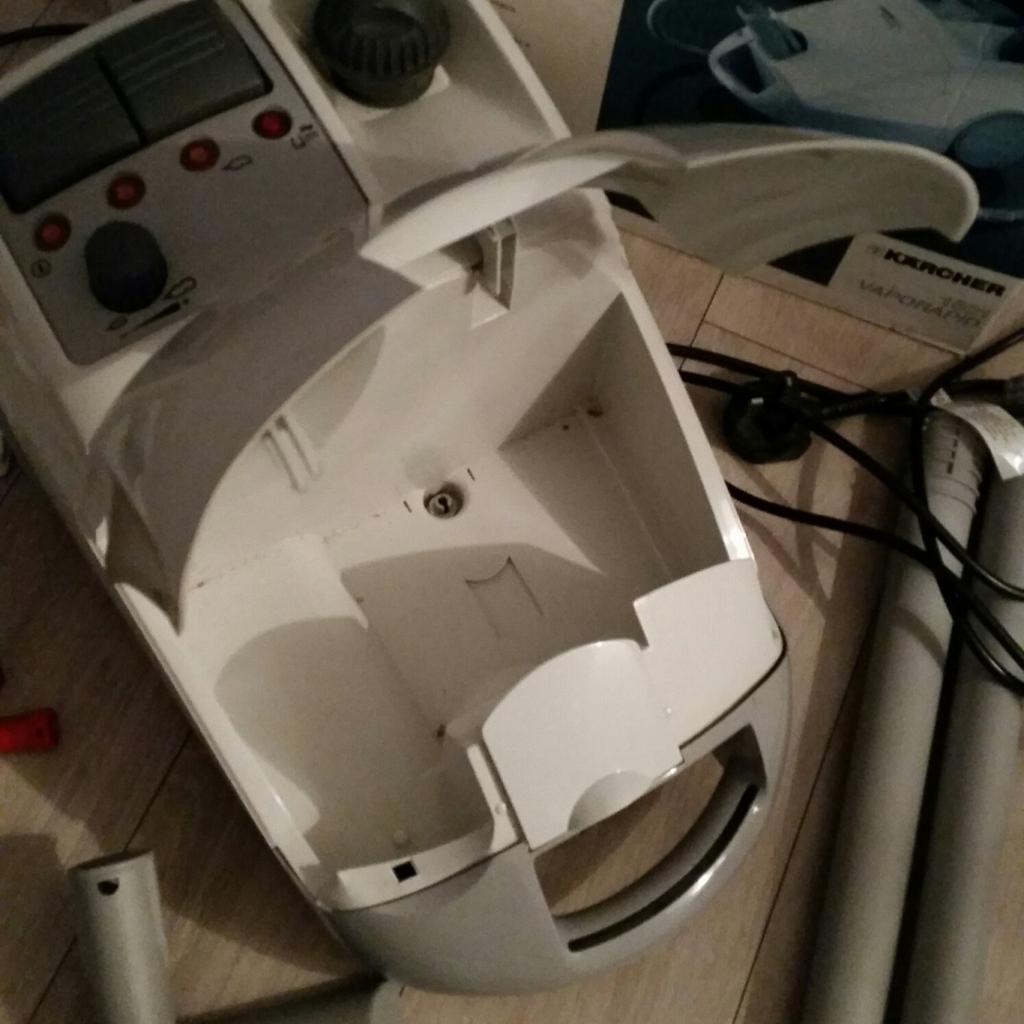 Karcher Vaporapid Multipurpose Steam Cleaner in CF39 Tonyrefail für £