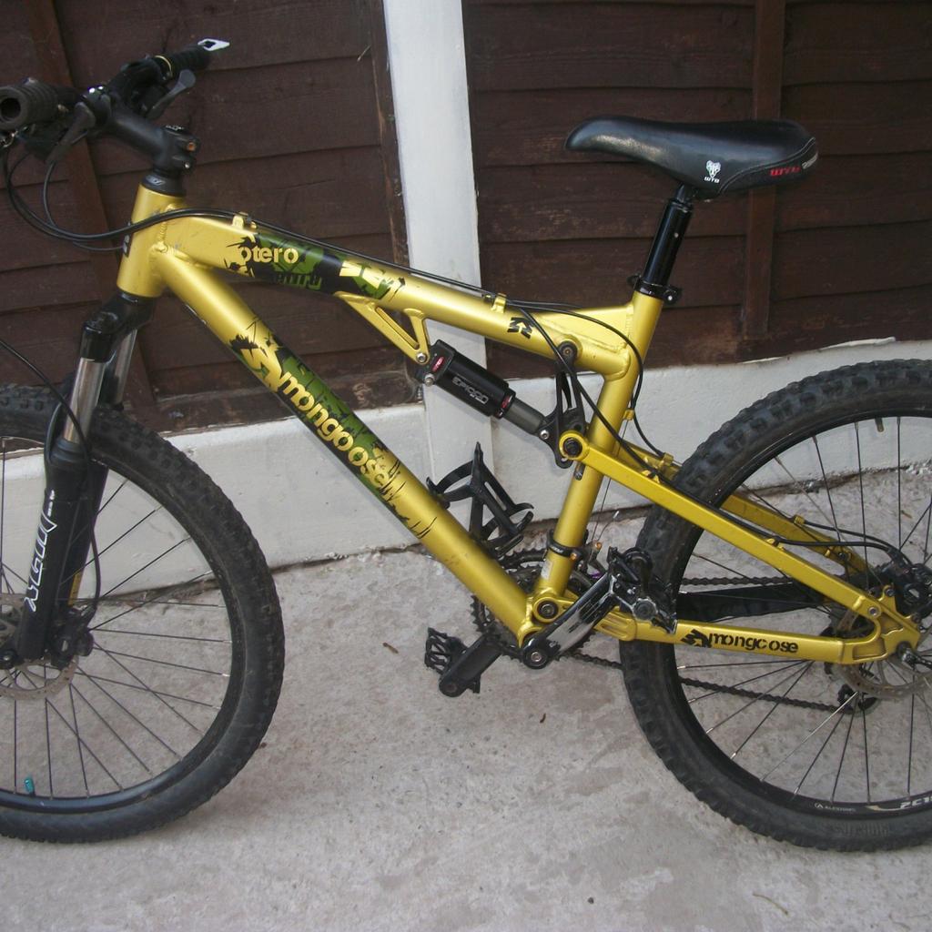 Mongoose Otero Mountain bike in Walsall for 150.00 for sale Shpock