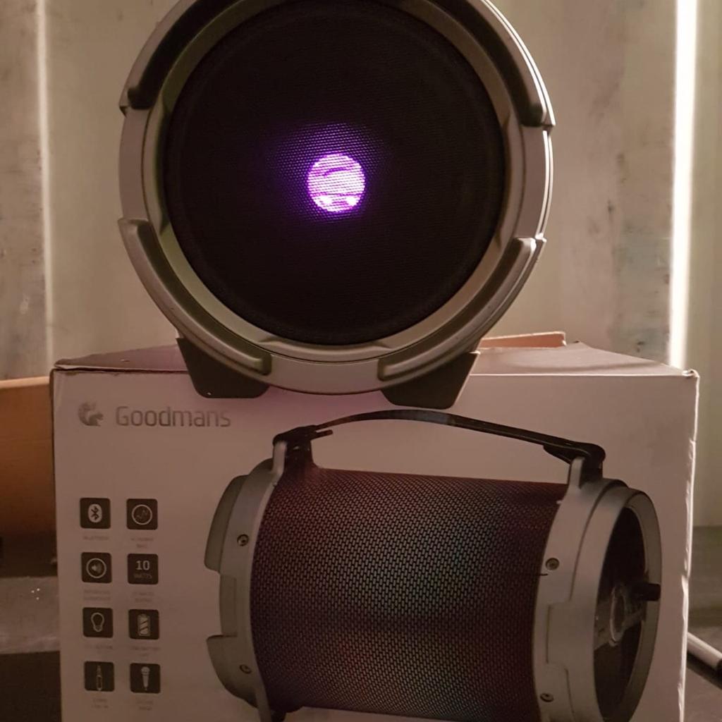 Goodmans extra bass led tube sale speaker