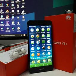 Vendo questo cellulare Huawei  5.5pollici con cover in silicone,pellicola vetro sul display ,senza un graffio,carica batterie e cuffiette nuove ,con scatola ,prezzo€80