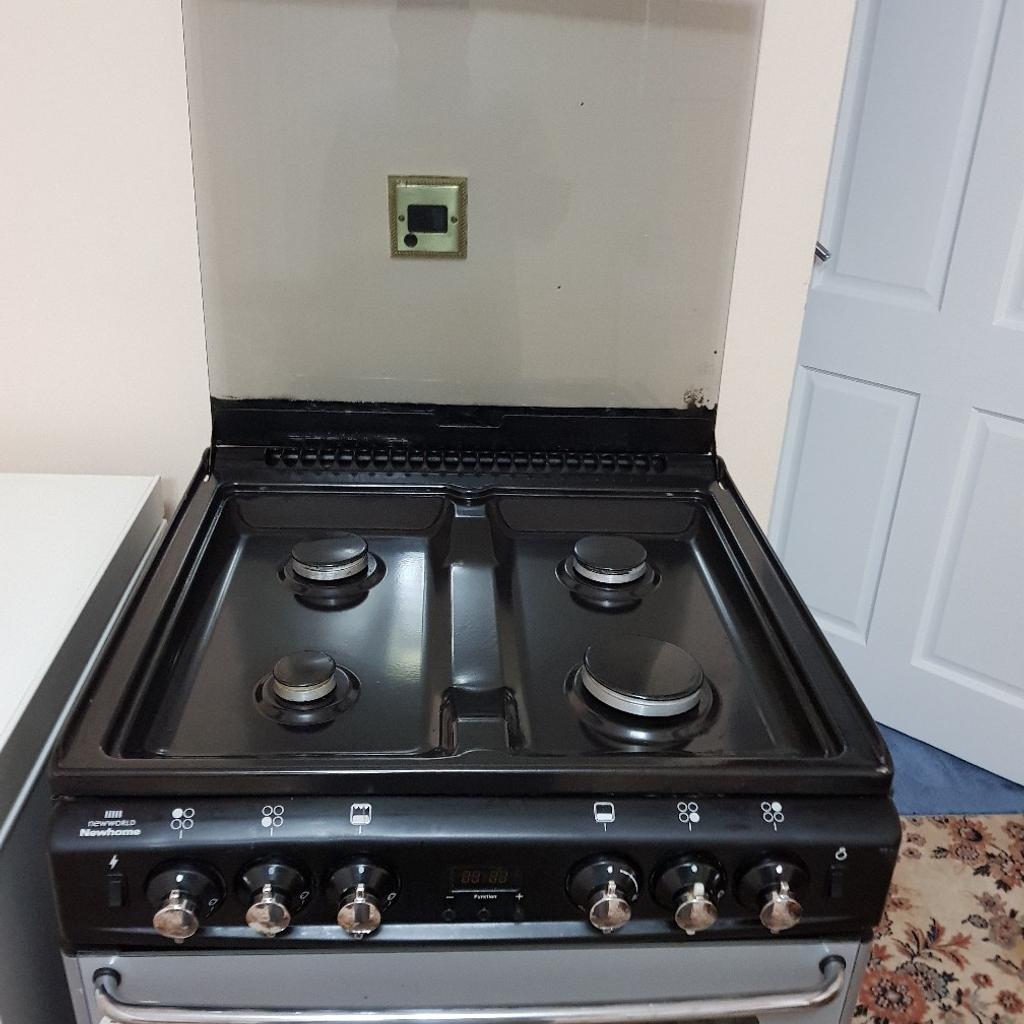 NEW WORLD Gas cooker with Grill and Oven in PR1 Preston for £125.00 for