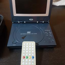 Lettore dvd portatile con tv  
 Antenna, cuffie adattatore per auto telecomando e borsa funziona con alimentazione da muro