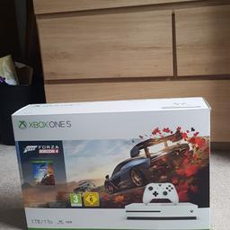 Brand new and sealed 
one controller included 
has forza horizon 4 inside 
could post for an extra £10