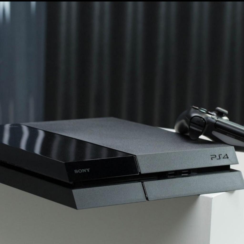 Teilsdefekte Ps4 ohne Controller in 80937 München for €80.00 for sale
