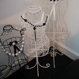bedroom manakins 3 standing 2 wall hanging £20 for all pick up s13