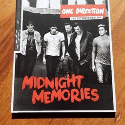 CD Midnight Memories One Direction Deluxe Edition Originale,ottime condizioni, edizione con libro fotografico incluso.
Lista Canzoni: vedere foto.