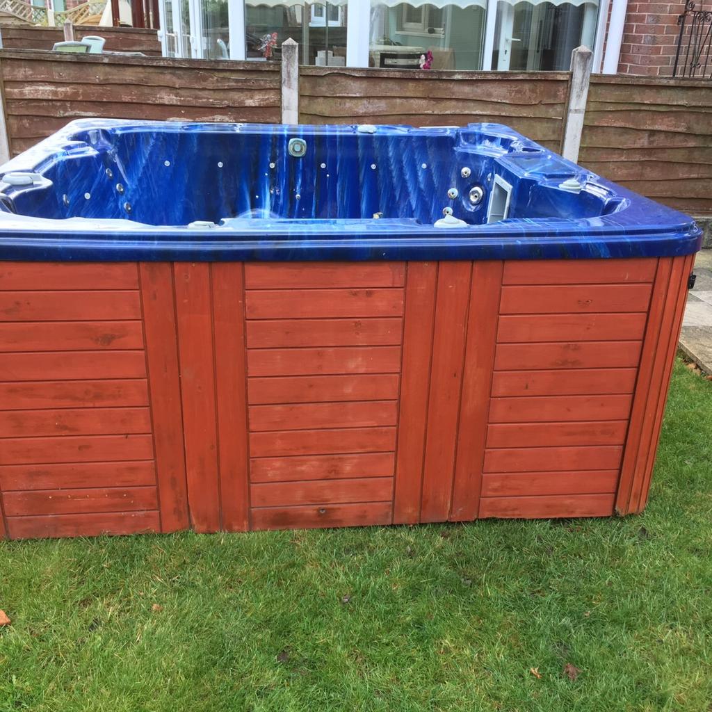 hot-tub-in-darwen-f-r-800-00-zum-verkauf-shpock-at