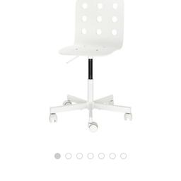 Ikea basic white chair for a desk - not very old or used much - selling a matching table to go with it too. 
Need gone ASAP
Holbrooks CV6