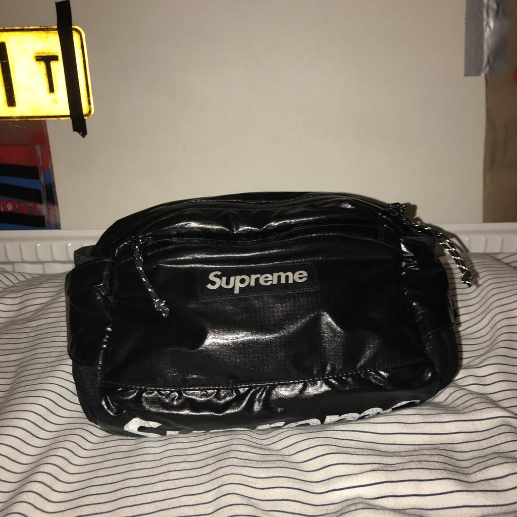SUPREME WAIST BAG F/W '17 (BLACK) ($180) ❤ liked on Polyvore