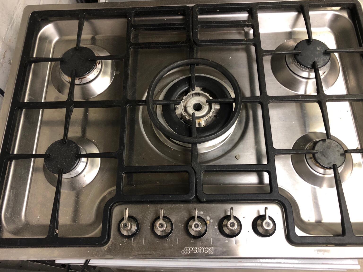 Smeg 6 burner Gas Hob in SE19 Croydon for £95.00 for sale Shpock