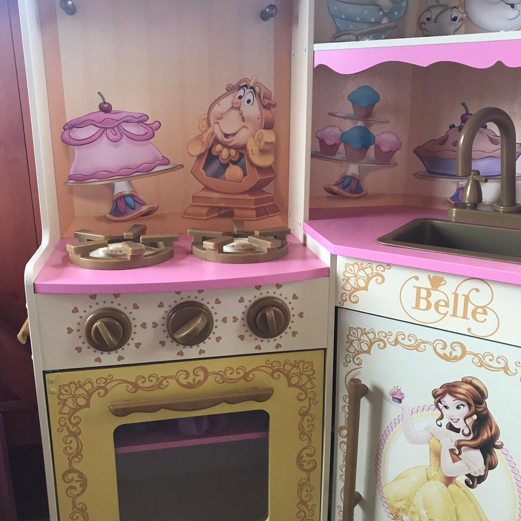 Kidkraft belle 2024 pastry kitchen