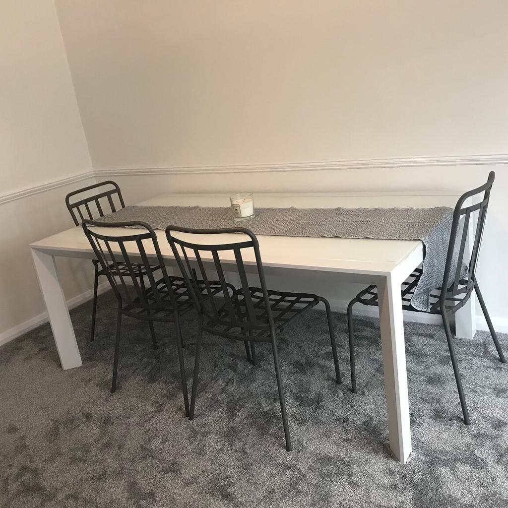 Industrial style dining table and 8 chairs in BL2 Bolton für 200,00