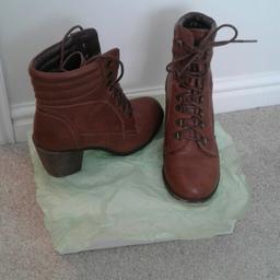 ankle boots in tan size 6