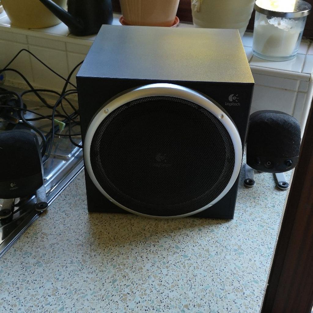 logitech 2.1 speaker system in CV32 Warwick für £ 15,00 zum Verkauf