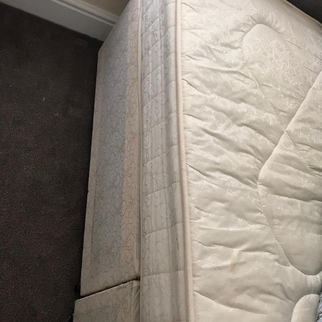 Double mattress in OL10 Rochdale für gratis zum Verkauf Shpock DE