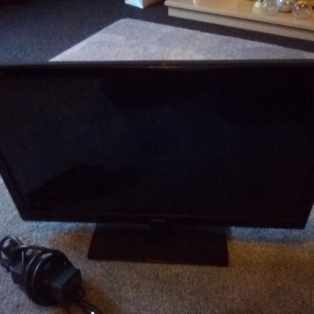 24inch led tv in North Warwickshire für 20,00 £ zum Verkauf | Shpock DE